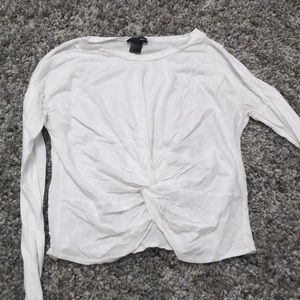 Long sleeve with knot